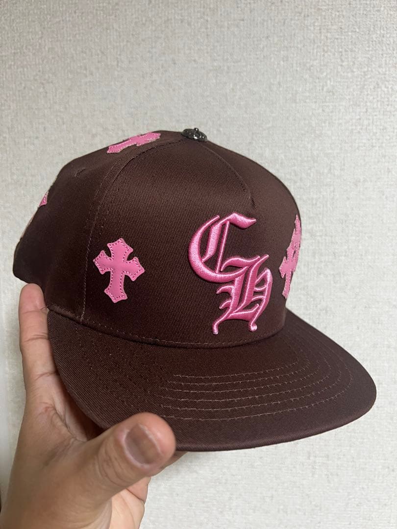 ブラウン ピンク刺繍 スナップバックキャップ