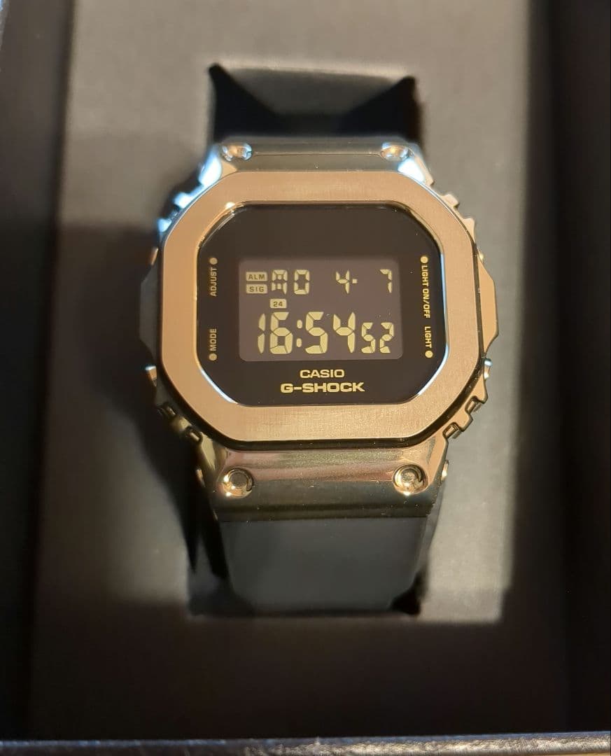 【最終価格】G-SHOCK ゴールド GM-S5600UGB-1JF