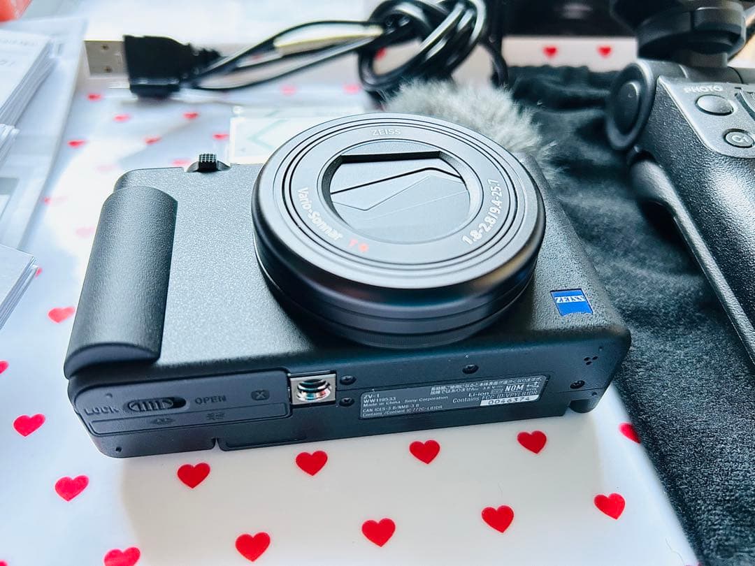 VLOGCAM ZV-1・ シューティンググリップ・バッテリー2個 送料込み