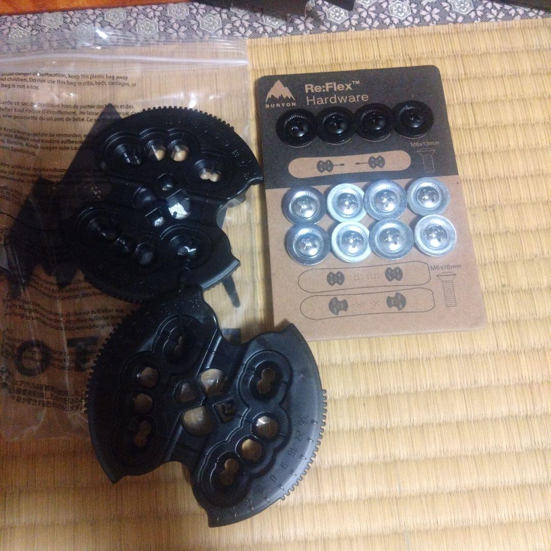 スノーボード ビンディング ブラック/ホワイト SMALLS