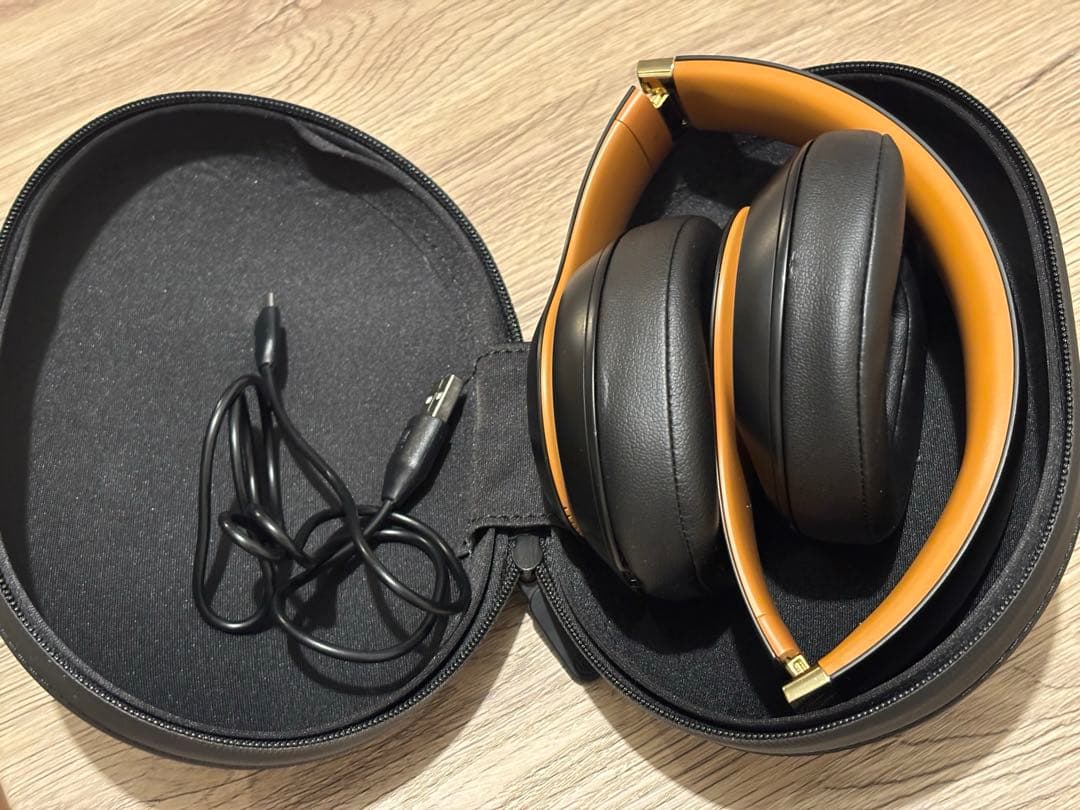 ヘッドホン Beats Studio3