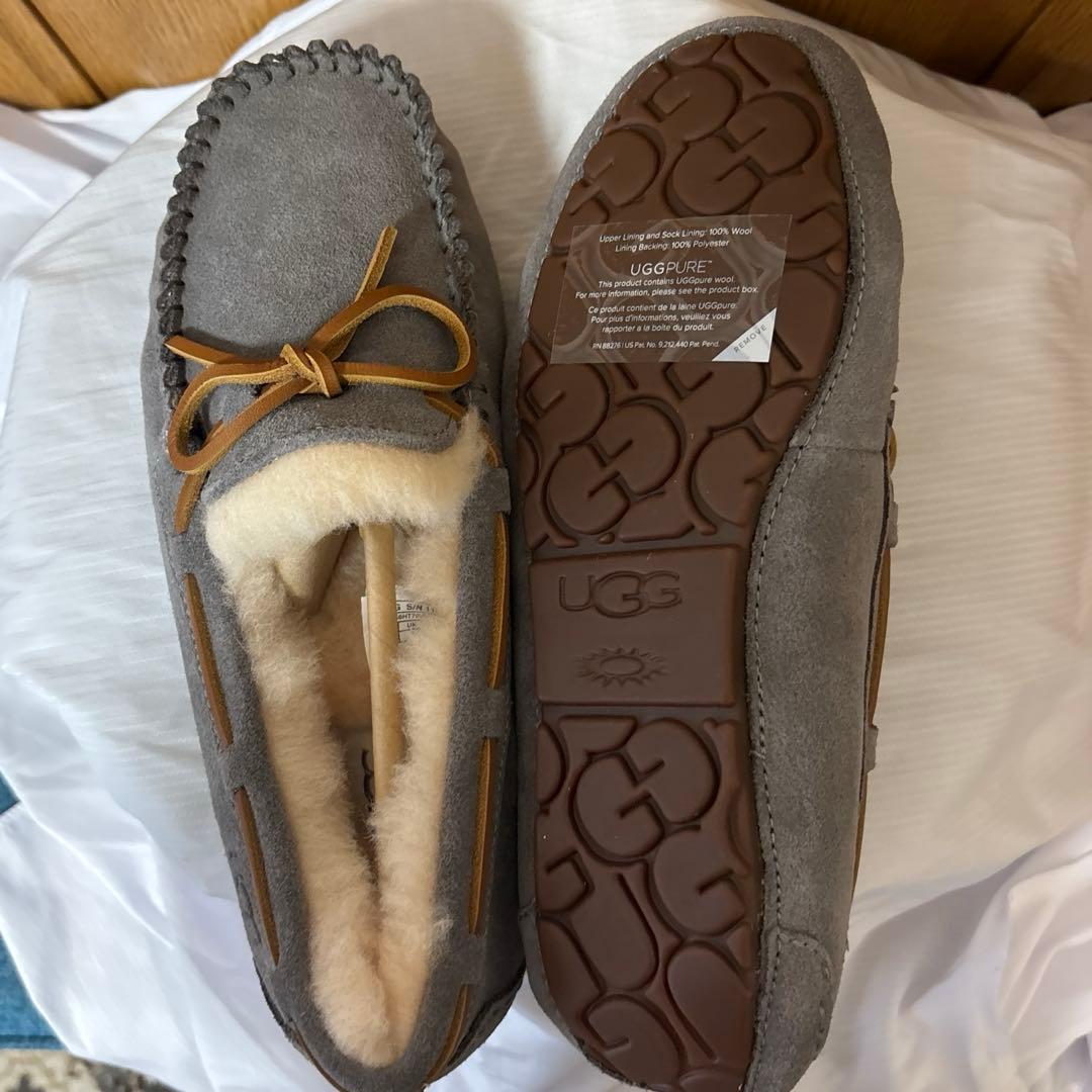 d*y様 新品未使用UGG モカシン1107949