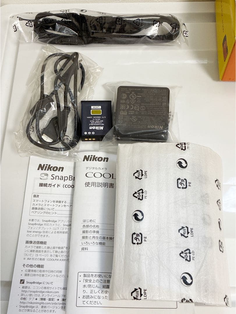 美品！Nikon COOLPIX W300 オレンジ