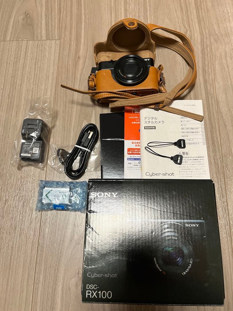 純正ケース、箱・説明書・予備バッテリー付Cyber-shot DSC-RX100