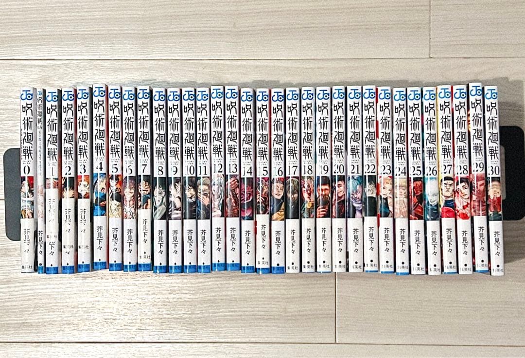 呪術廻戦 全巻セット 0〜30巻＋0.5巻 15巻と28巻の特典カード＆シール