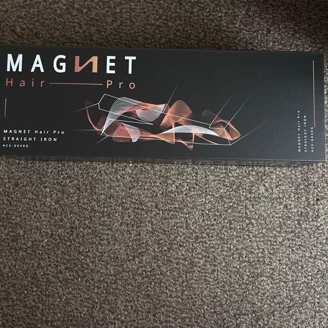 新品未使用⭐️ マグネットヘアプロストレートアイロン