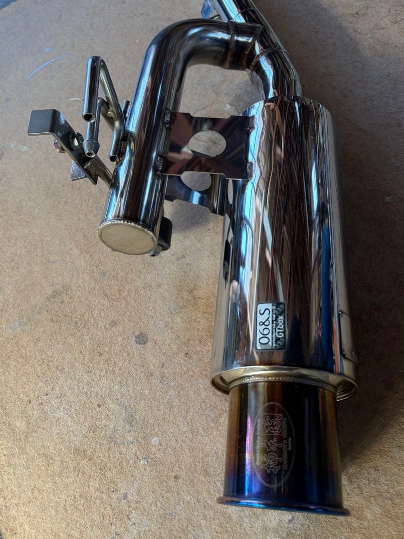 Rとなります。 マーチニスモs k13改　柿本マフラー