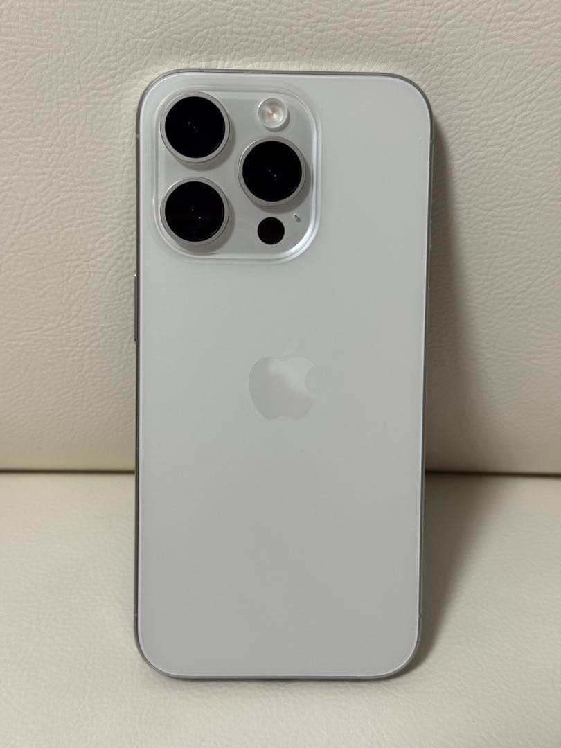 Apple iPhone 15Pro 256G ホワイトチタニウム　SIMフリー