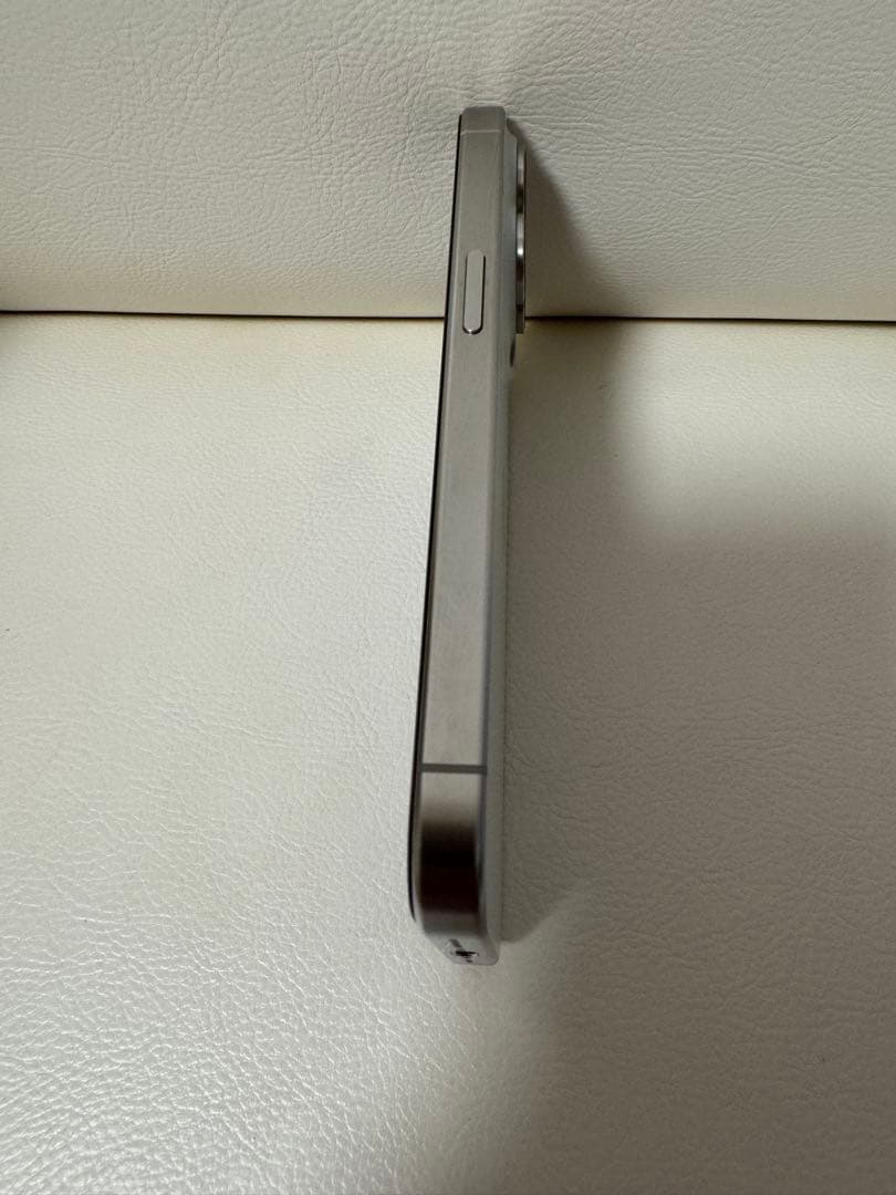 Apple iPhone 15Pro 256G ホワイトチタニウム　SIMフリー