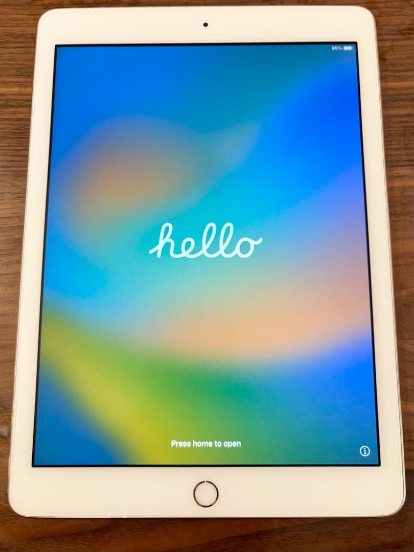 週末セール！12,500→10,000！iPad 第5世代 128GB WiFi