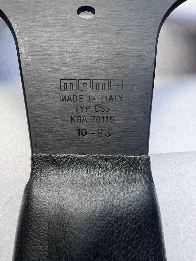 希少　ランチアデルタ EVO2 純正ステアリングMOMOコルサ