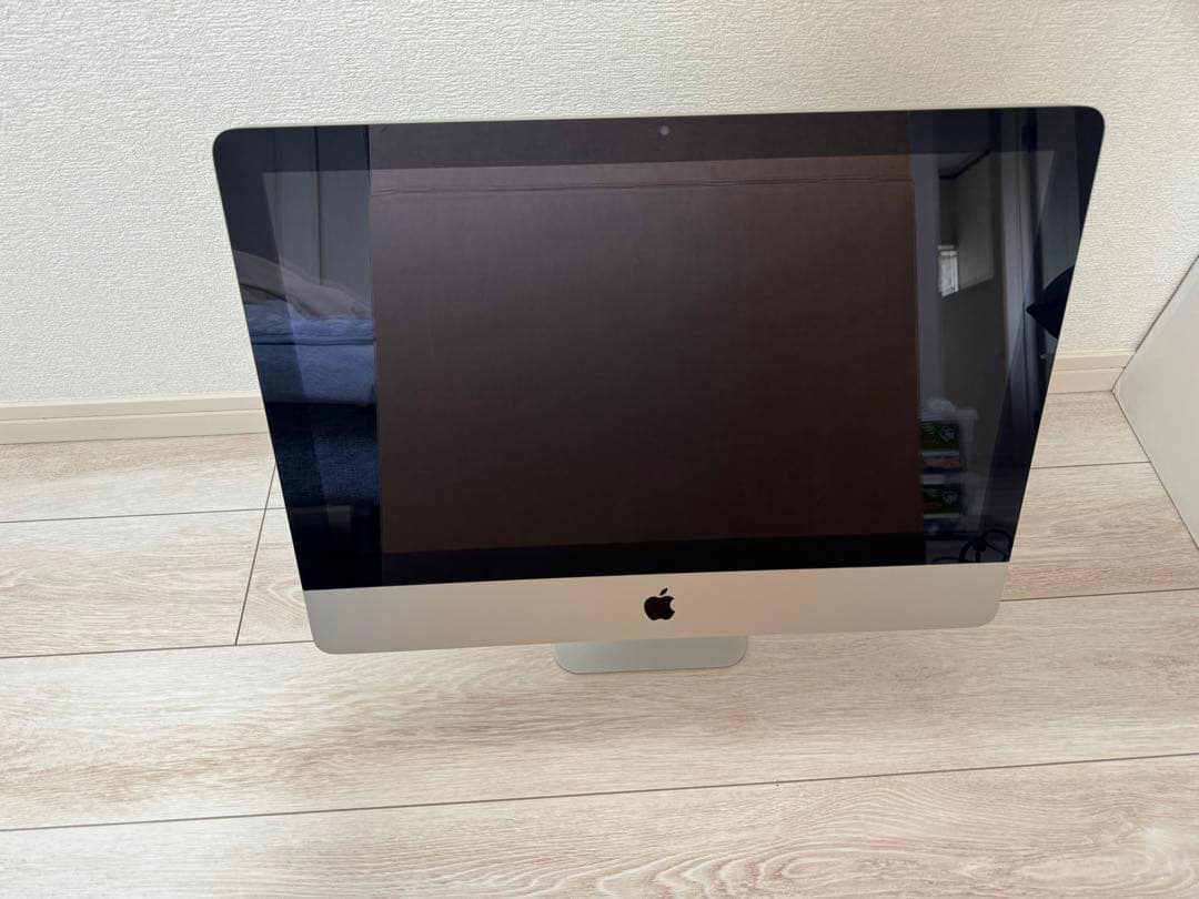 iMac mc812j/a 21.5インチ