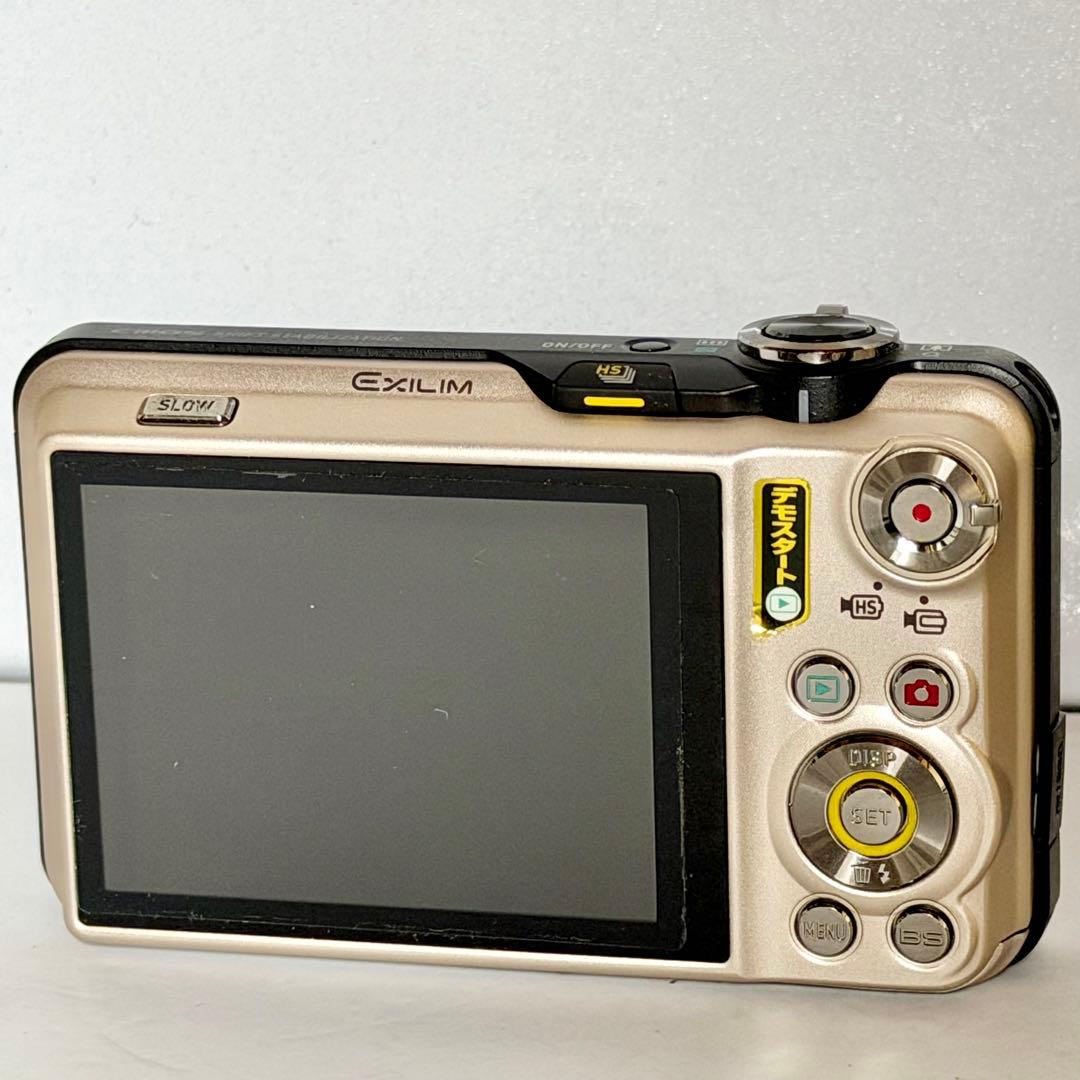 CASIO「EXILIM」EX-FC150