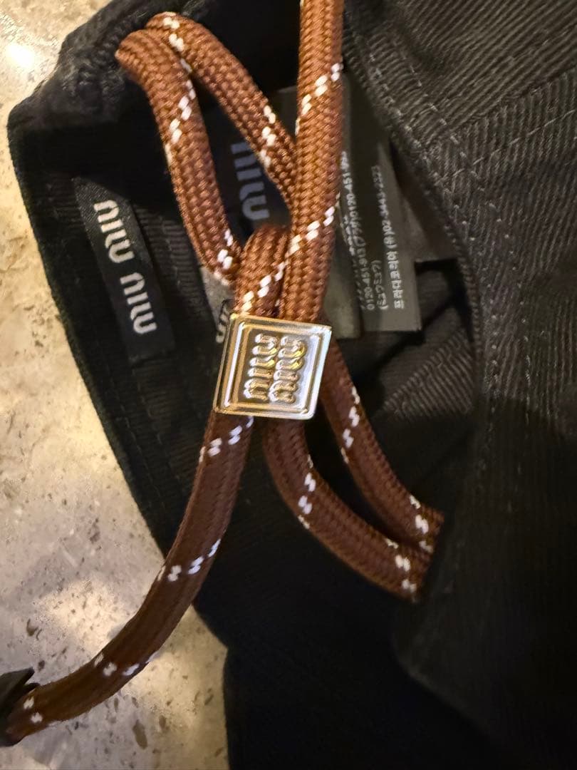 MIU MIU デニム ベースボールキャップ