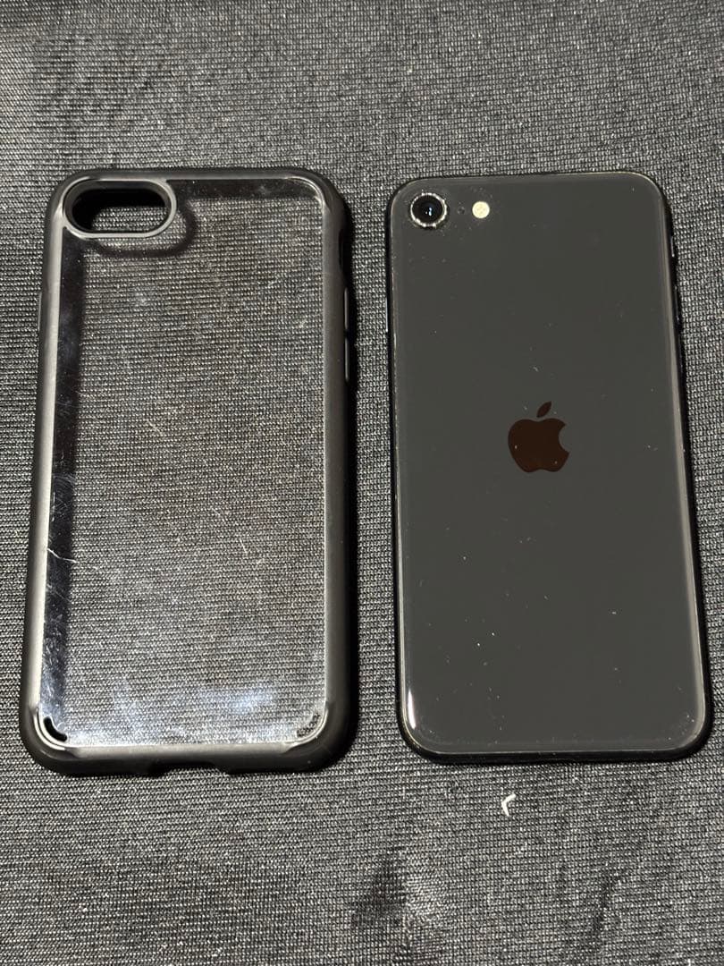 iPhone SE2ブラック 64 GB SIMフリー 保護シール、ケース付き