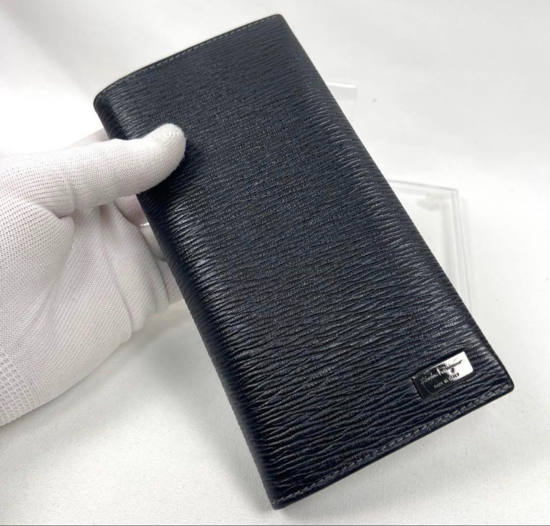 Ferragamo 黒 レザー 長財布 未使用