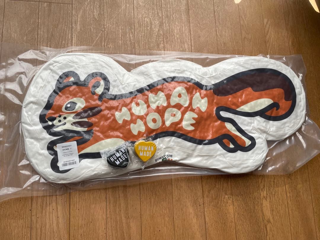 human made j-hope bts クッション　ノベルティ付