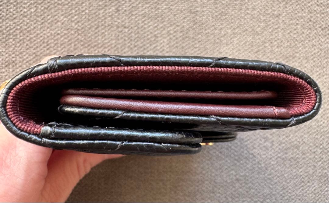 CHANEL マトラッセキーケース キャビアスキン6連