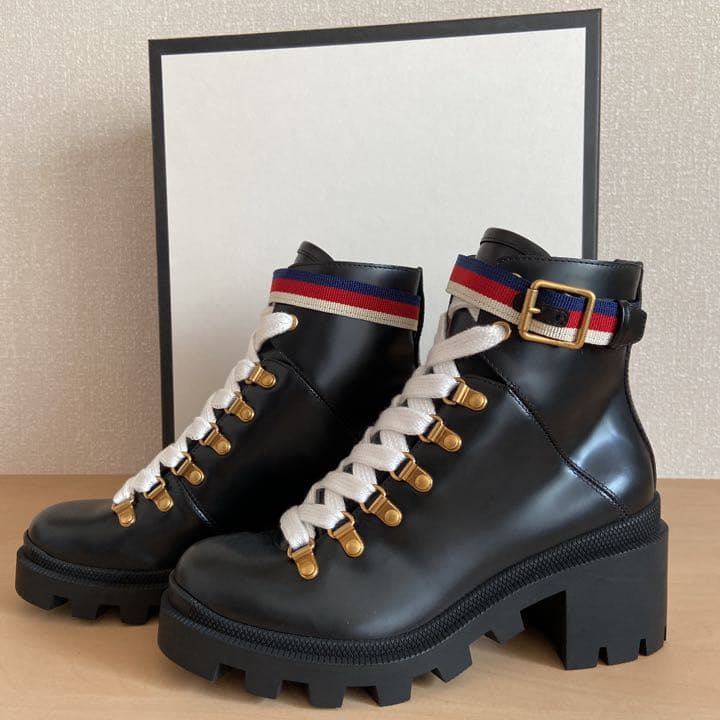 GUCCI グッチ　アンクルブーツ　レザー　シルヴィウェブ