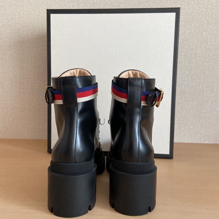 GUCCI グッチ　アンクルブーツ　レザー　シルヴィウェブ