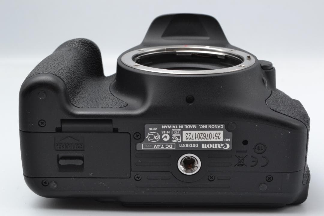 Canon EOS Kiss X5 ダブルズームキット ショット数 5536枚