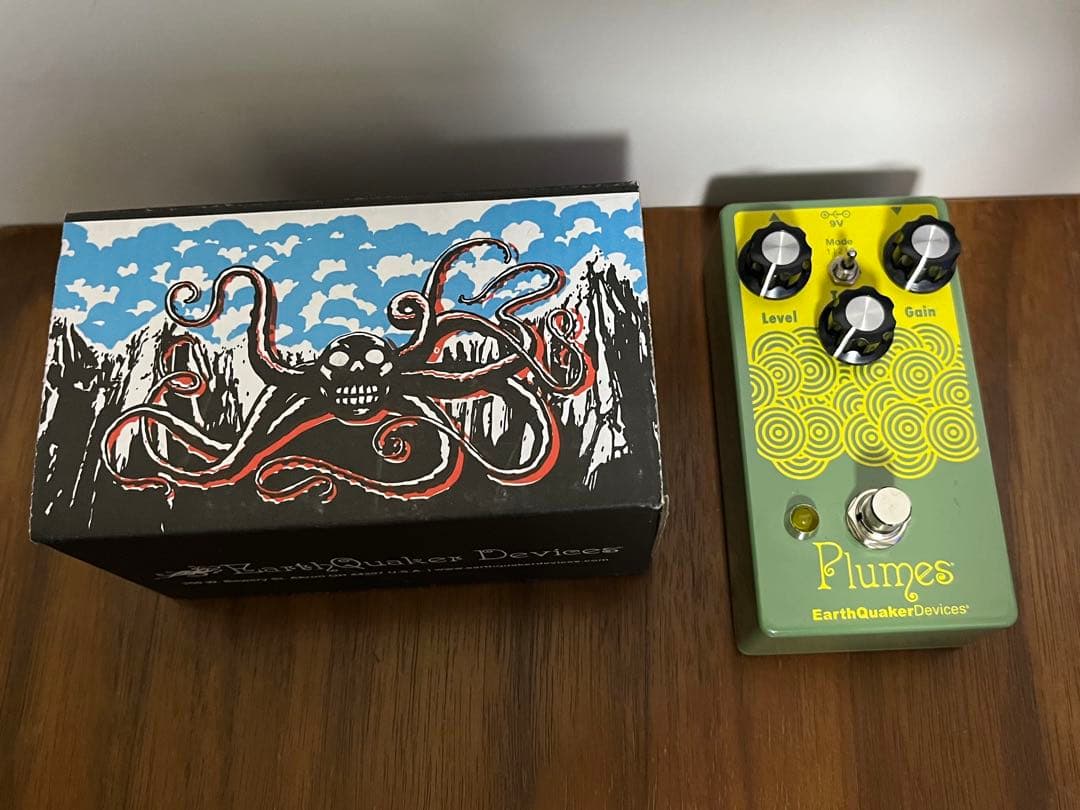 ギター EarthQuaker Devices Plumes