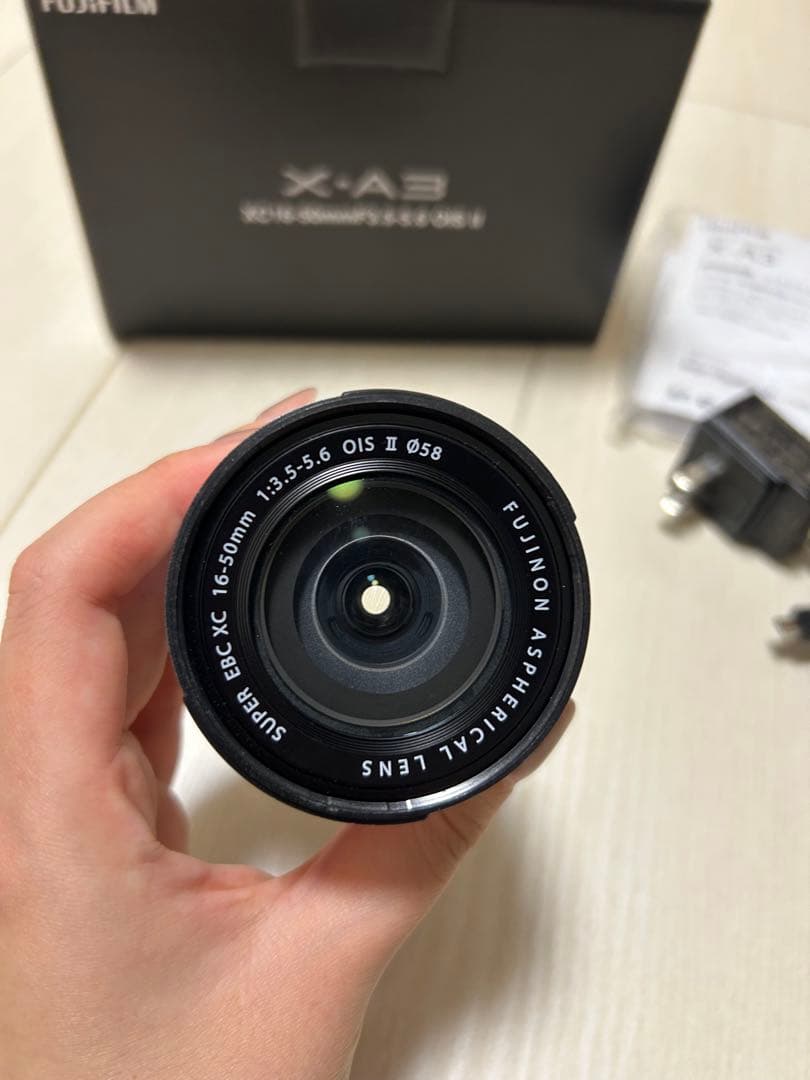 Fujifilm X-A3 ミラーレスカメラ