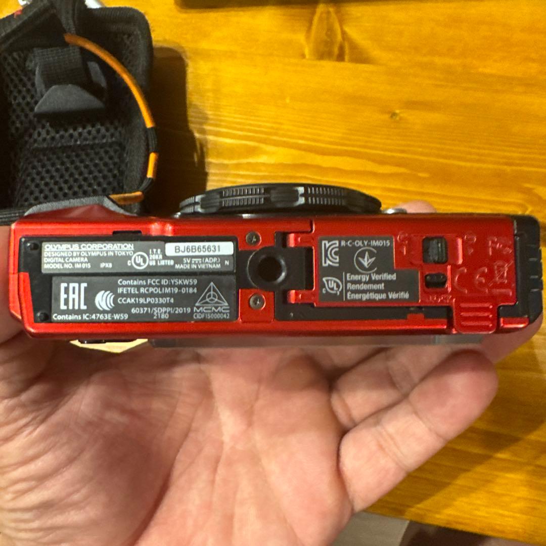 美品 Olympus Tough TG-6 4K レッド