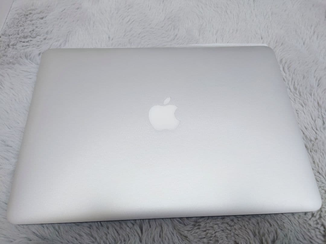 【美品バッテリー極上】MacBook Air 13インチ Early 2015