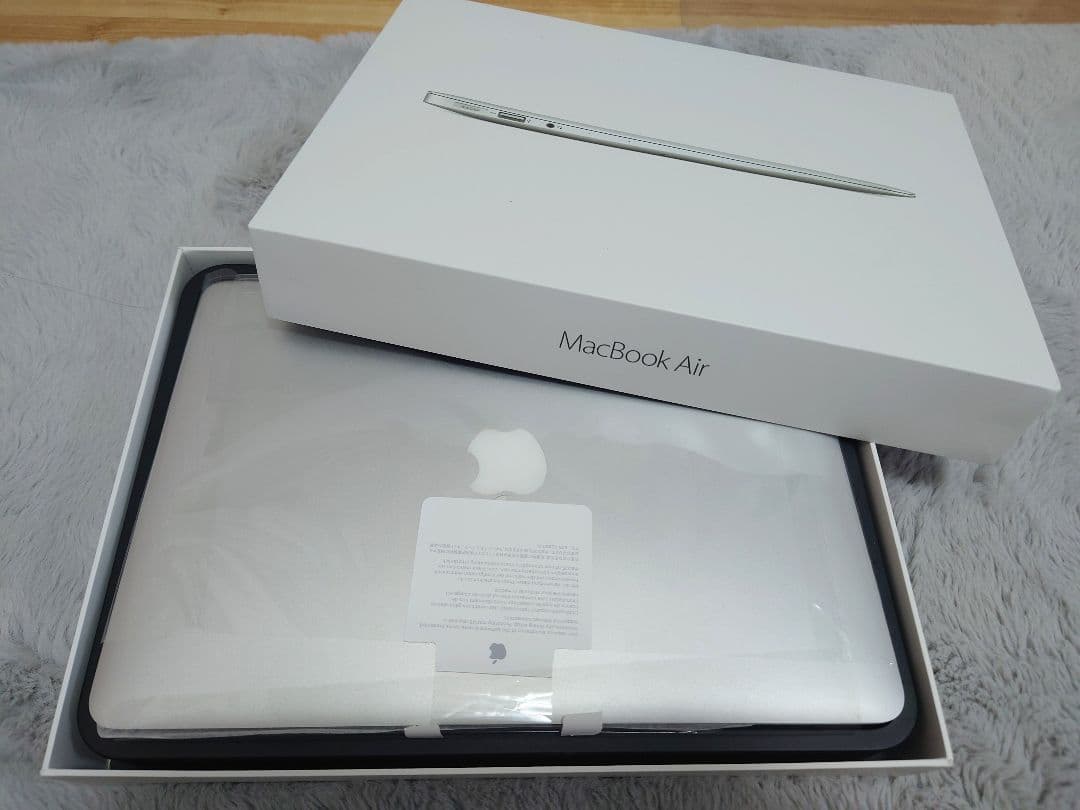 【美品バッテリー極上】MacBook Air 13インチ Early 2015