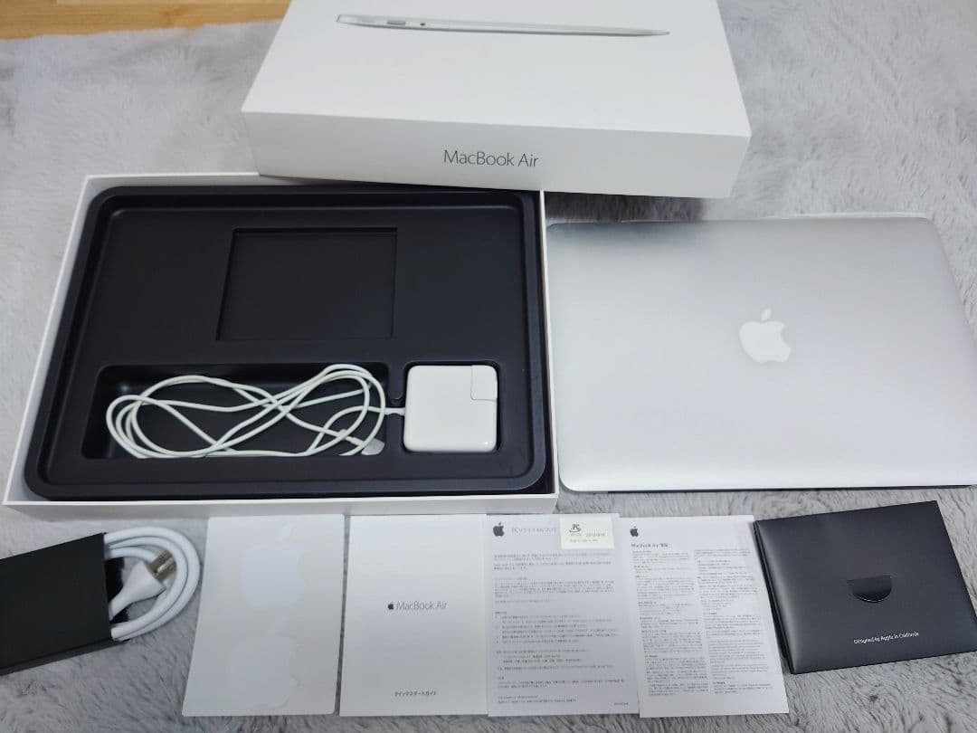 【美品バッテリー極上】MacBook Air 13インチ Early 2015