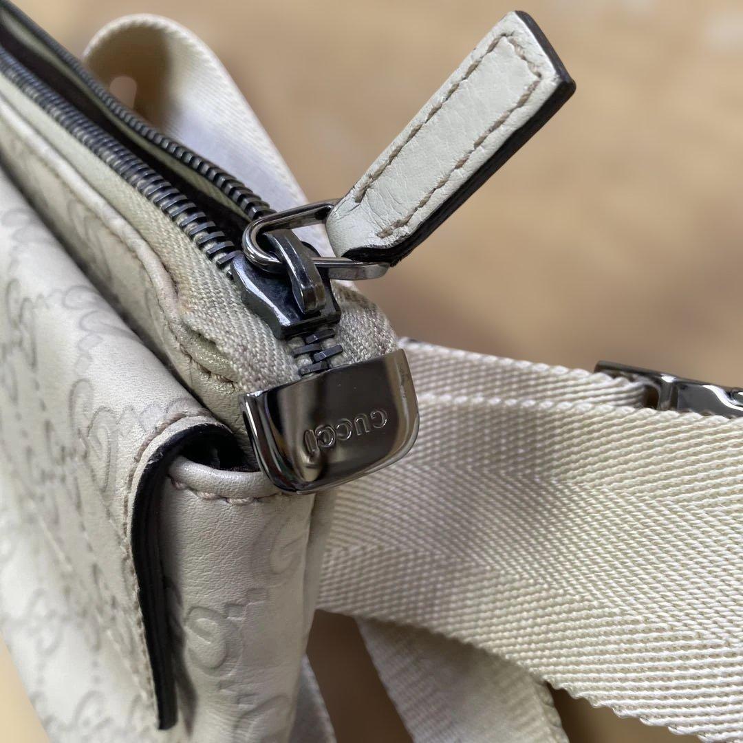 GUCCI ベージュ レザー ボディバッグ・ウエストポーチ