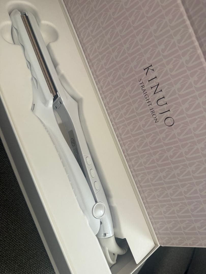 【新品未使用】KINUJOストレートヘアアイロン　LM225