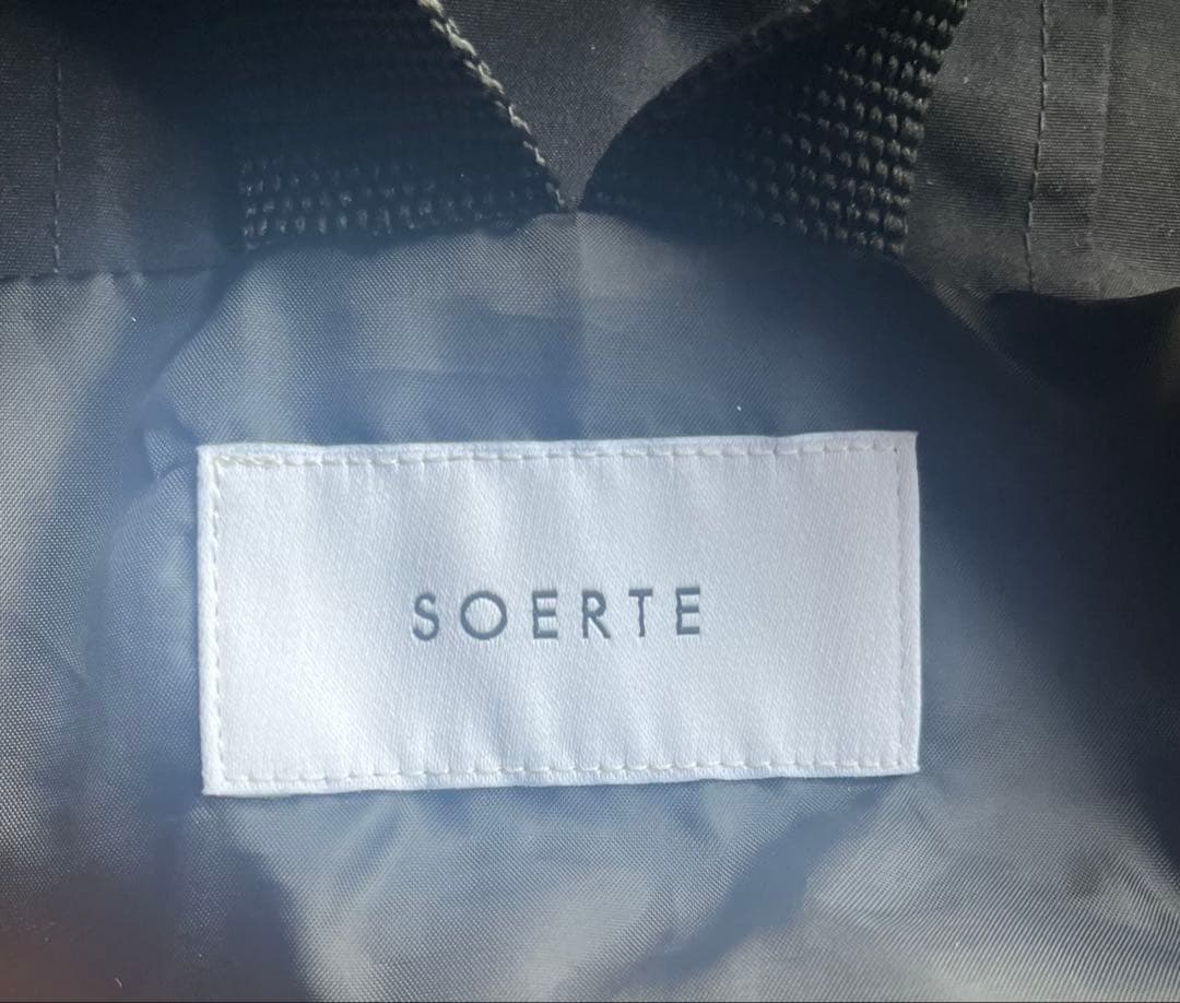 SOERTE ブラック マウンテンパーカー