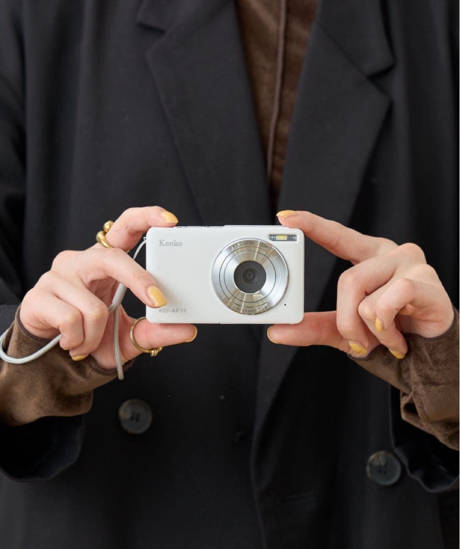 BIRTHDAY BAR デジタルカメラ ホワイト