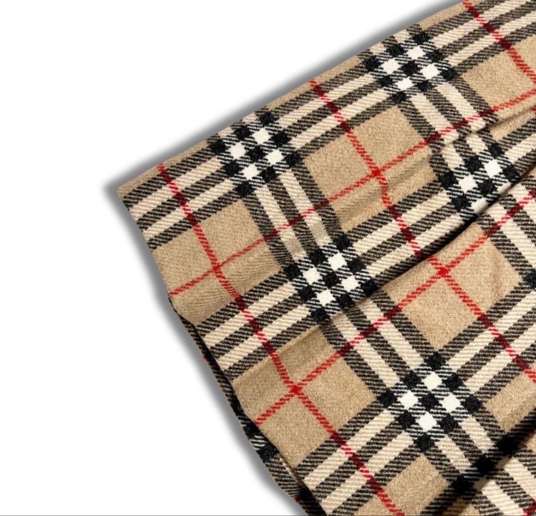 Burberry チェック柄 プリーツスカート