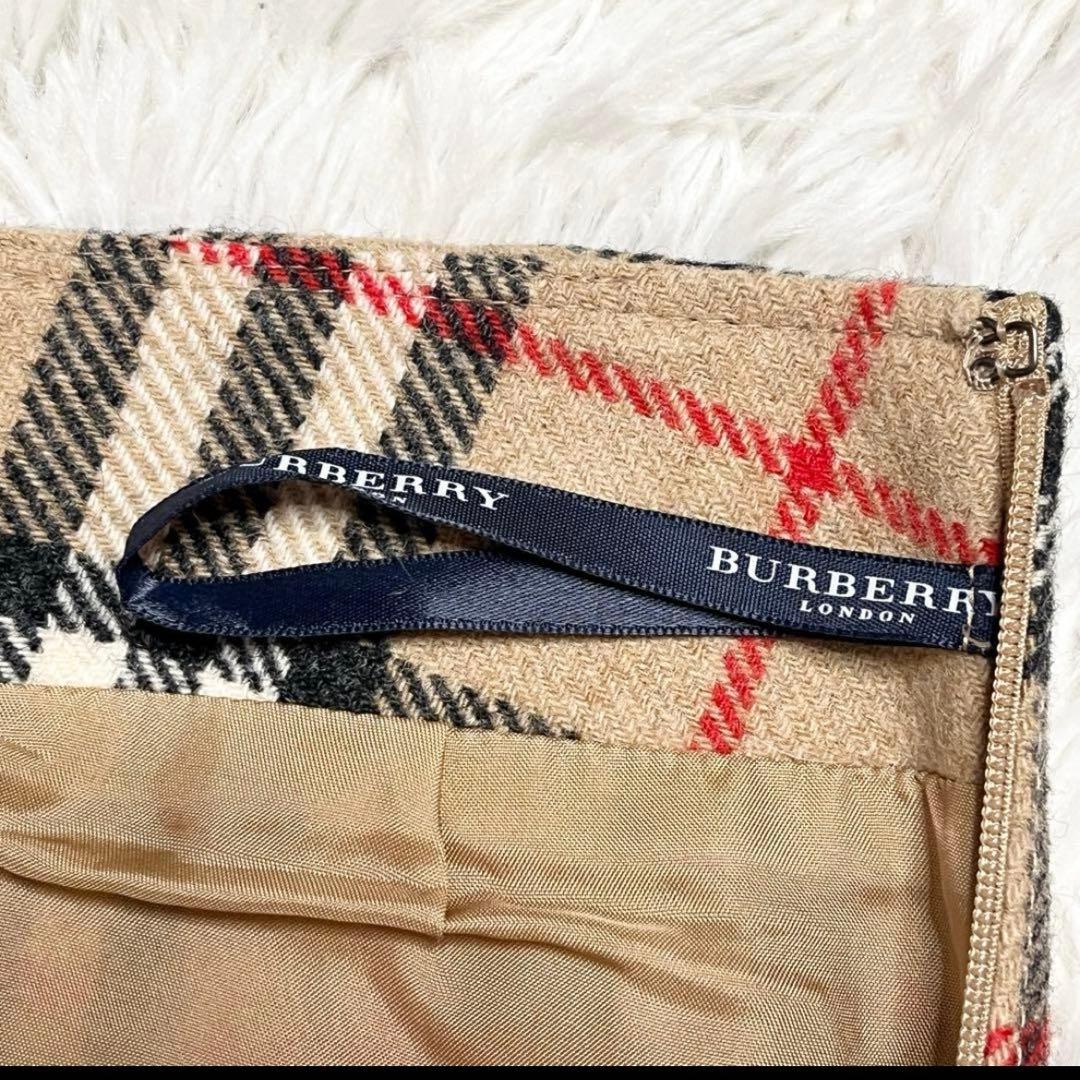 Burberry チェック柄 プリーツスカート