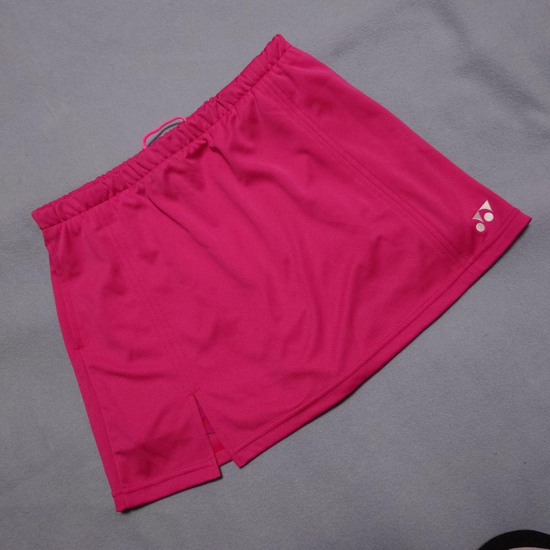 YONEX ポロシャツとインナースパッツ付きスカートセット