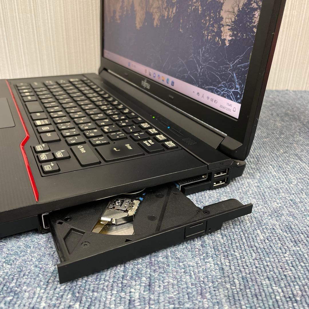 ノートパソコン　Windows11　オフィス付き　爆速SSD搭載　初期設定済み.