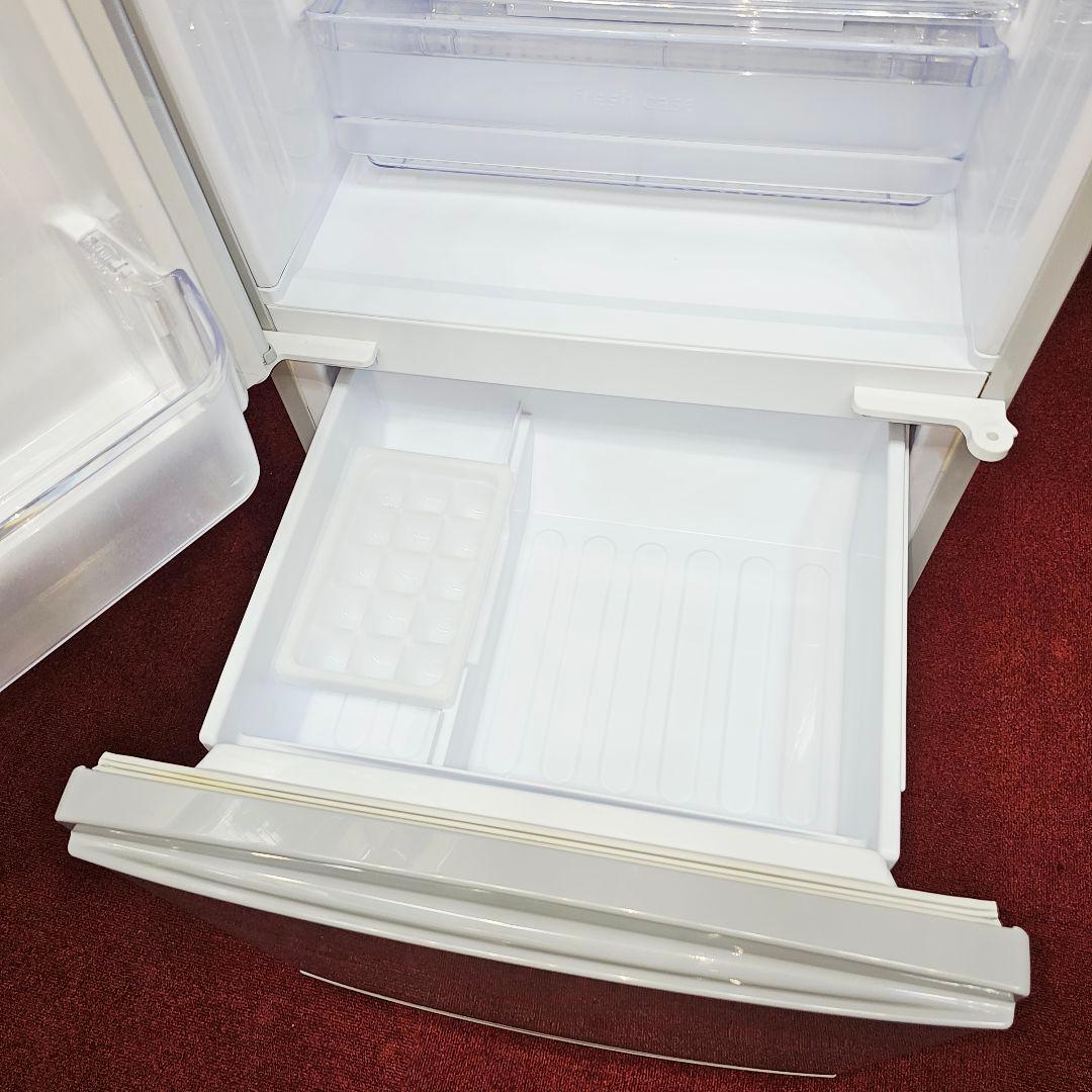 ホワイト冷凍庫 透明棚付き
