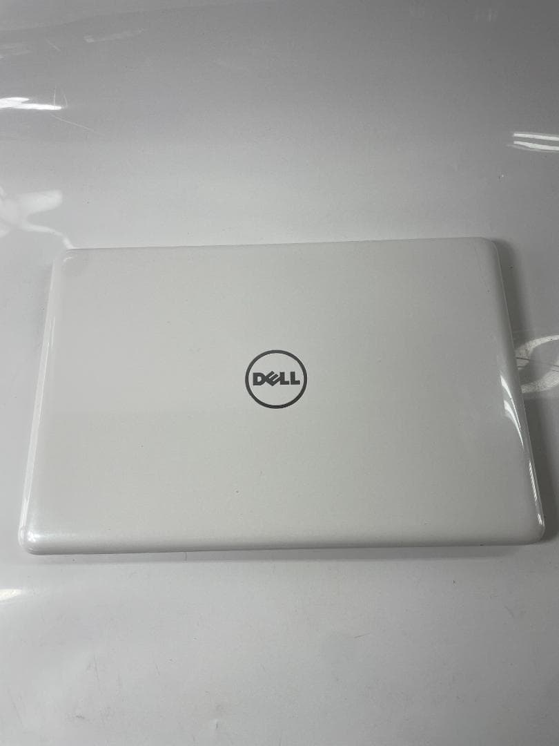 Dell inspiron 5000 P66F 7世代i5/256GB/12GB
