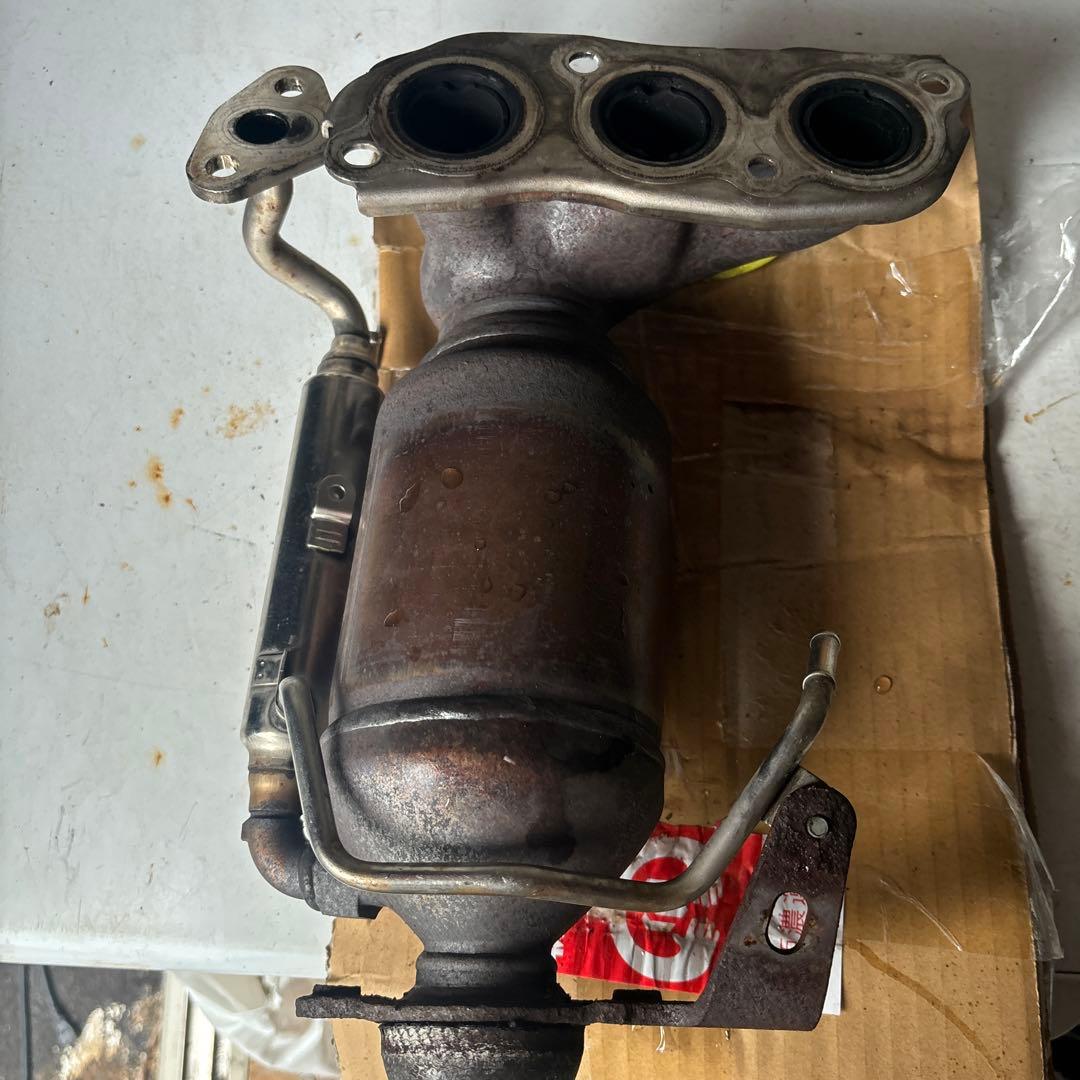 ダイハツムーブDBL-LA150S エキゾーストマニホールド