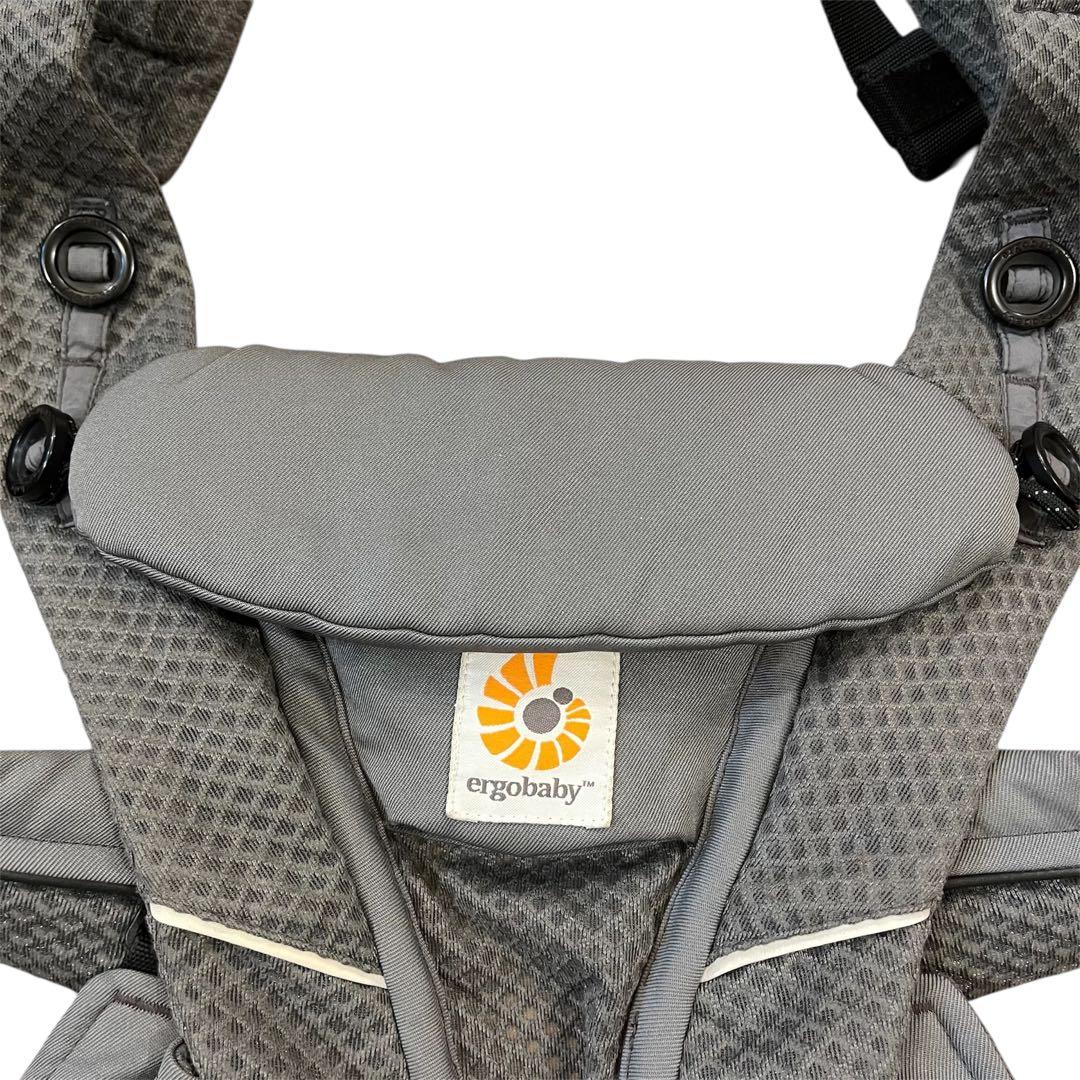 美品✨人気✨エルゴベビー オムニブリーズ グラファイトグレー 抱っこ紐 ポーチ付