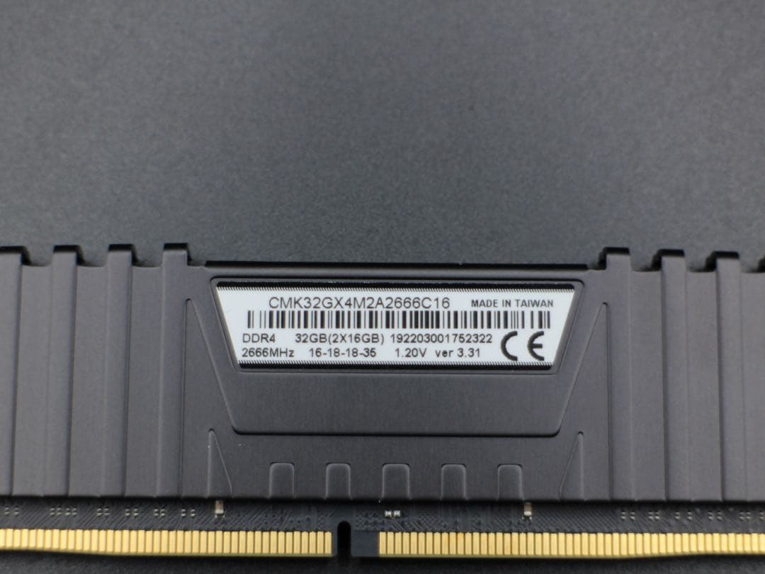 Vengeance DDR4 メモリ 32GB（16GB×2枚）2666MHz
