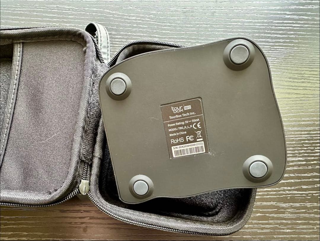 Tourbox Neo クリエイター向けコントローラー 専用ケース付き