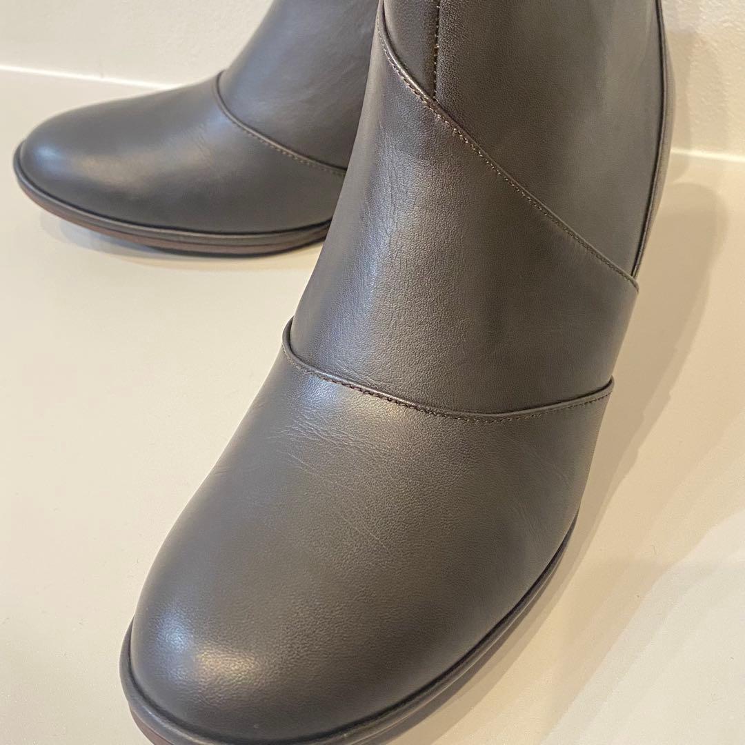 【極美品】asics pedara ウォーキング レザーショートブーツ 23.5