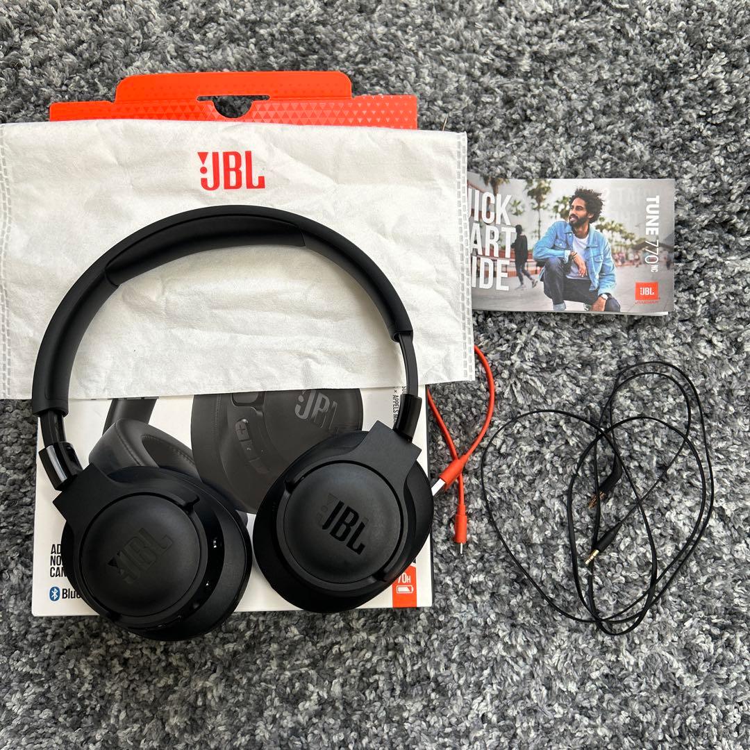 ヘッドホン JBL TUNE770NC