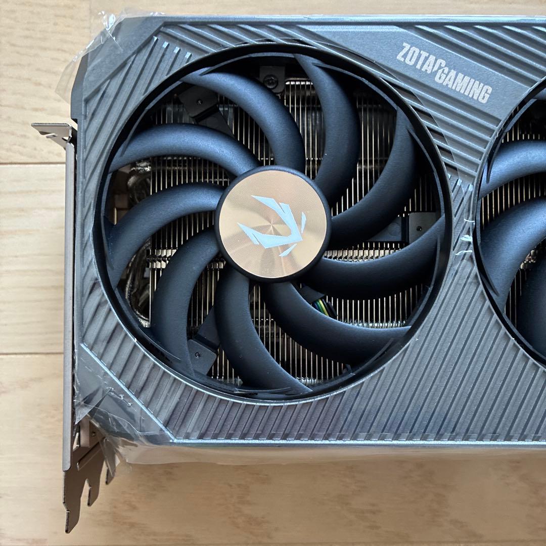 グラフィックボード　グラボ 5090 ヒートシンク　ファン　など