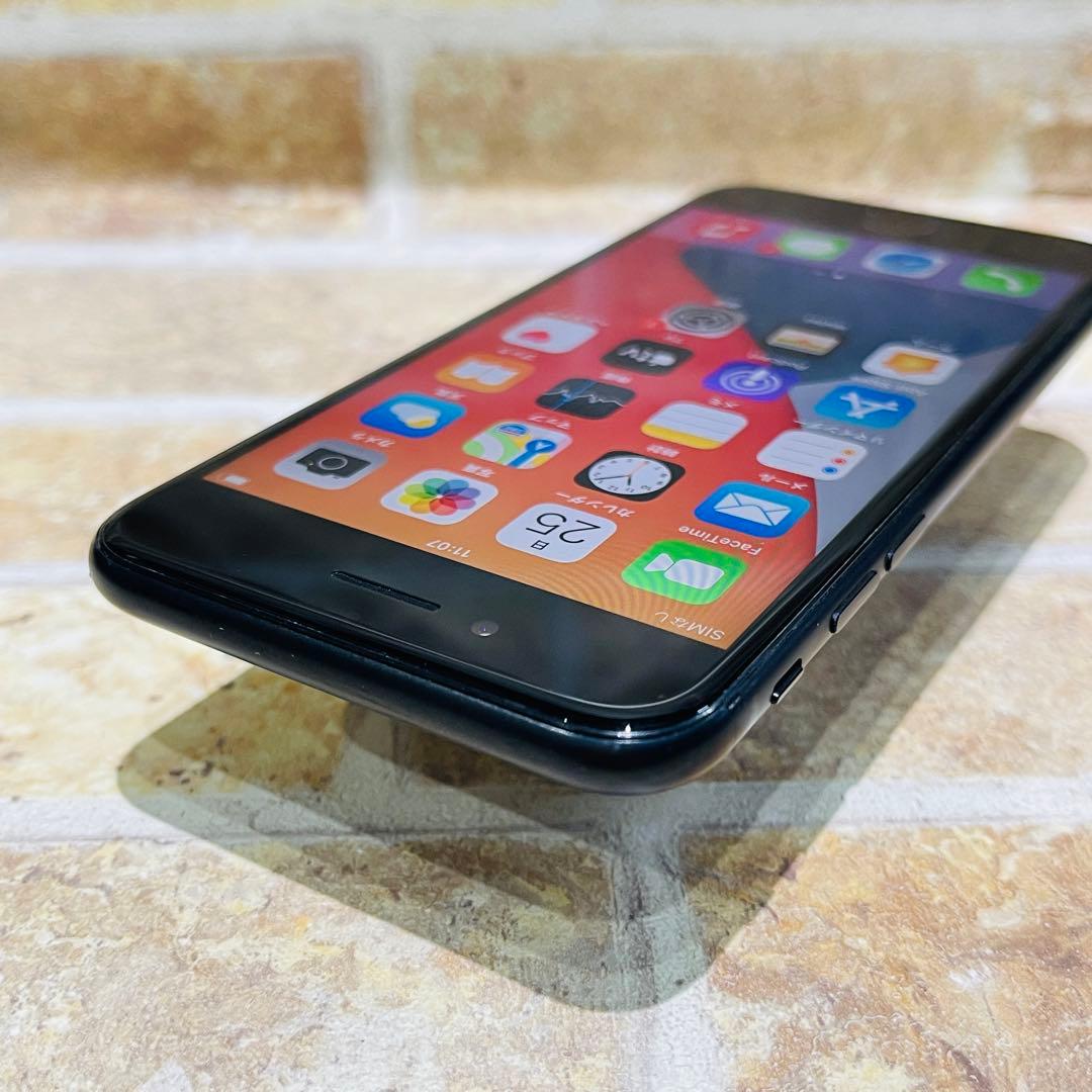 SIMフリー iPhone7 32GB ブラック 新品電池