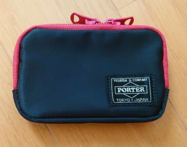 e*y様 【新品】PORTER マルチケース 黒